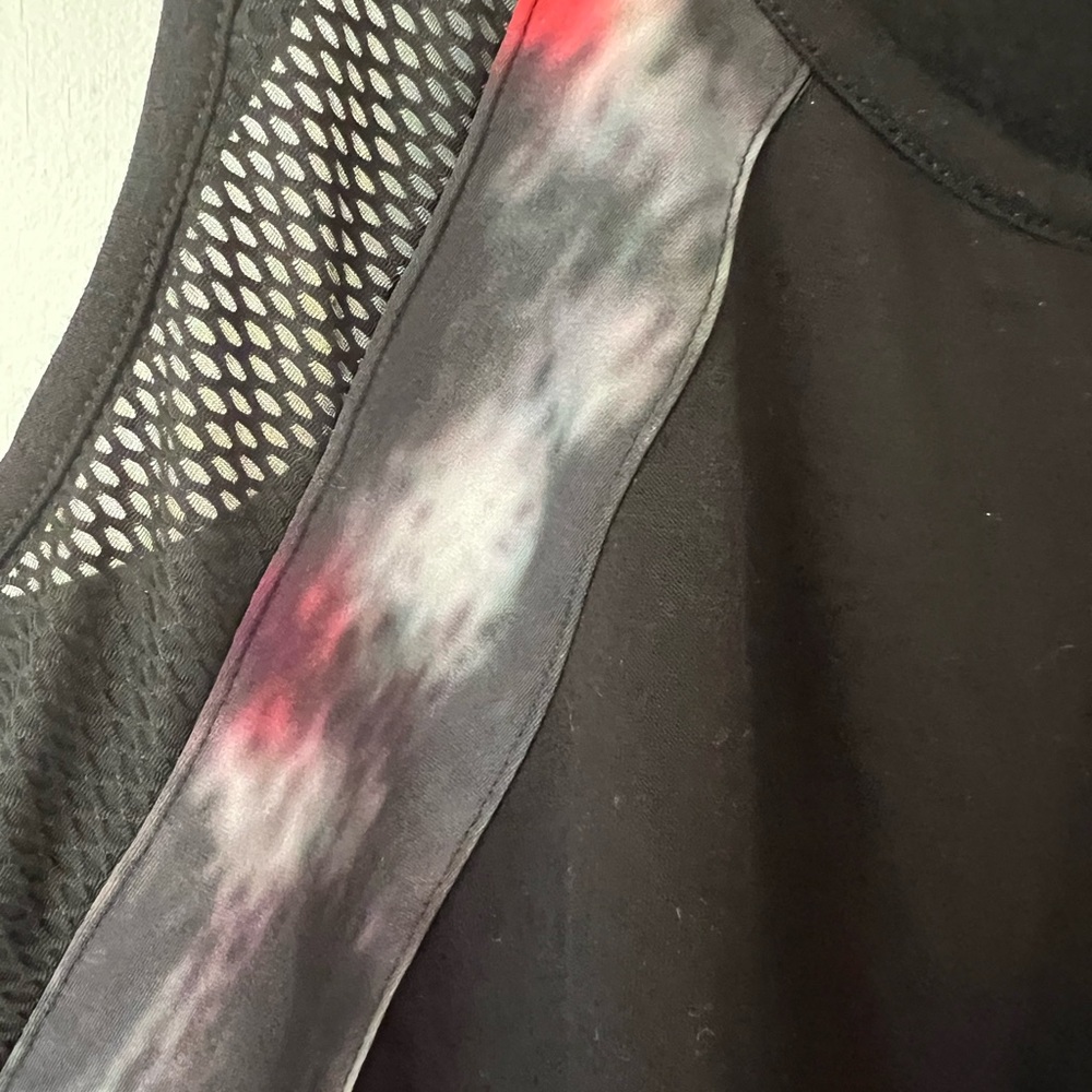 Tahari Athleisure Black Top - Picture 5 of 6